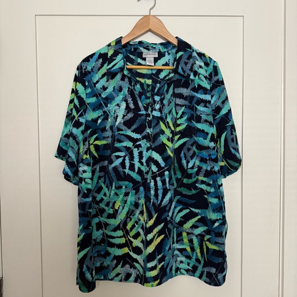 Catherines Top Womens Sz 1X Blue Green Leaves Button Short Sleeves Beach Resort